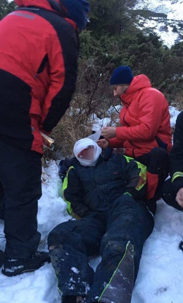 В районі Говерлянського водоспаду сильно травмувався турист із Волині ФОТО