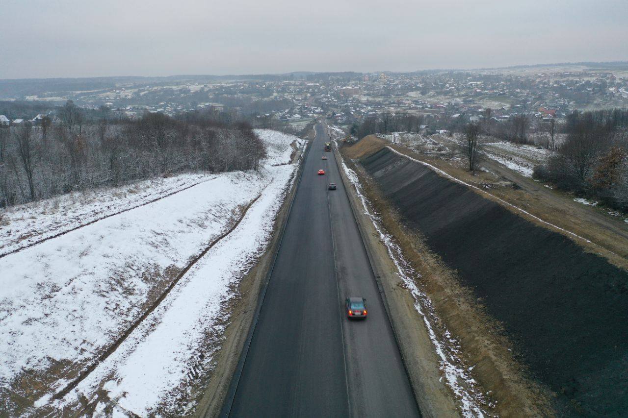 На аварійному підйомі в Боднарові застелили асфальт