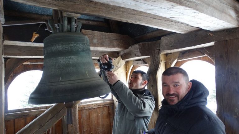 Прикарпатець оцифрував старі церкви та дзвони Калущини ФОТО