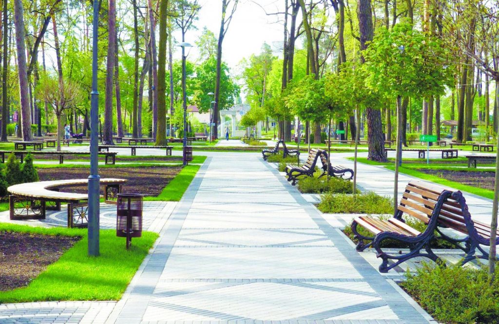 Івано-Франківськ поповниться скверами та парком