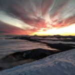Як сідає сонце у високогір'ї Карпат: неймовірні фото
