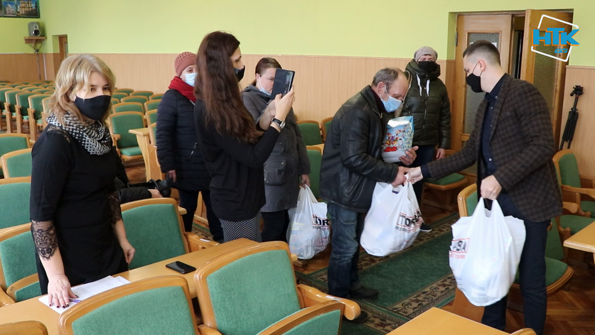 На Коломийщині привітали дітей з Днем святого Миколая ВІДЕО