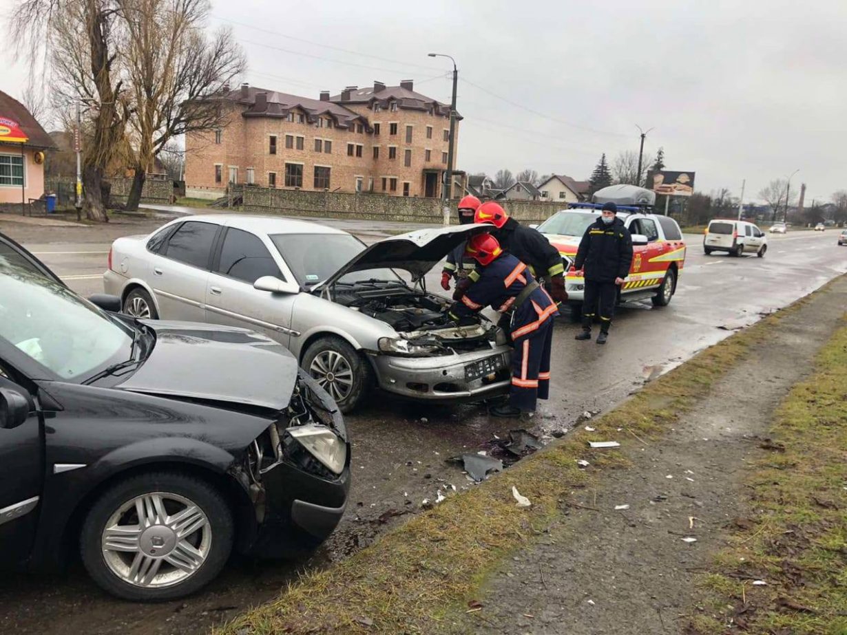 З початку року прикарпатські рятувальники ліквідовували наслідки десяти аварій ФОТО