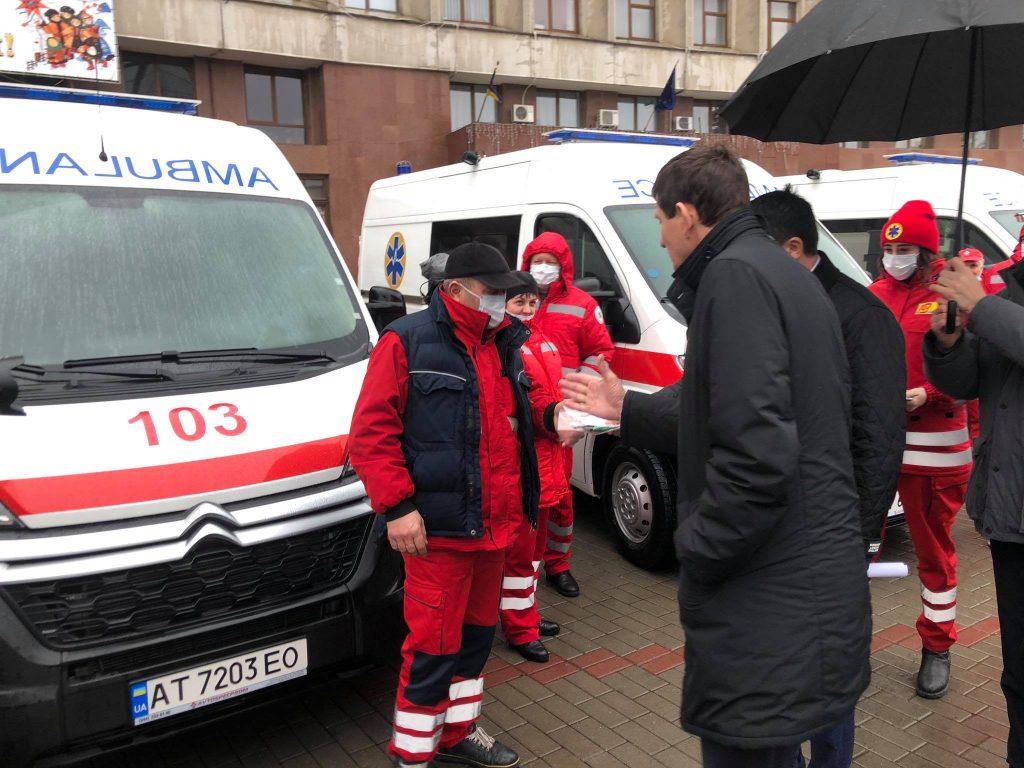 Прикарпаття отримало сім нових автомобілів екстреної медичної допомоги ФОТО