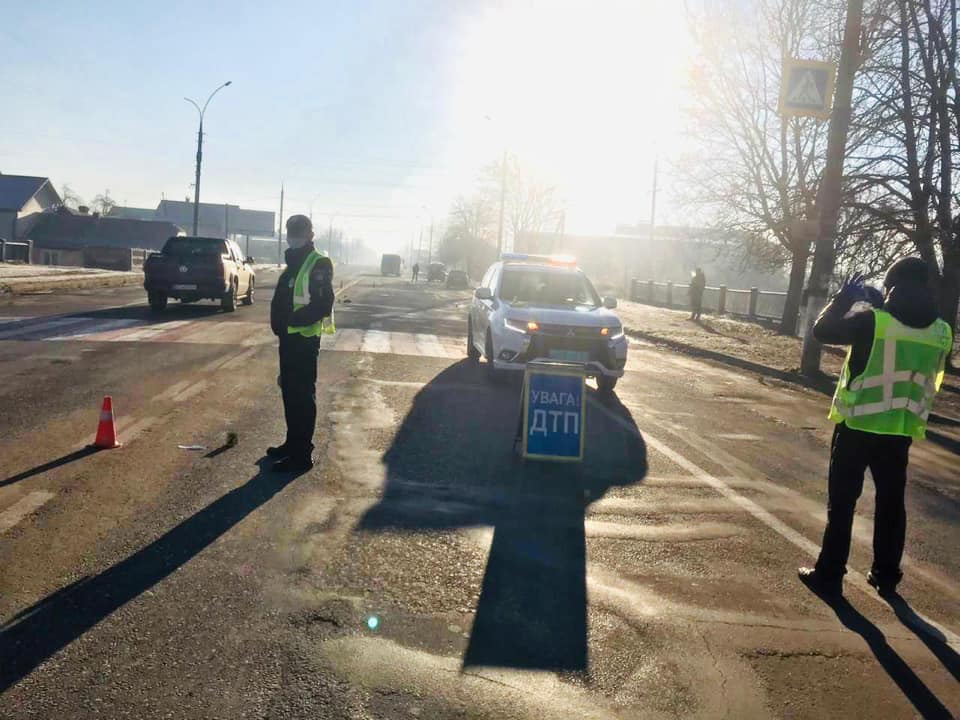 На Прикарпатті 20-річний водій на пішоходному переході збив на смерть жінку ФОТО