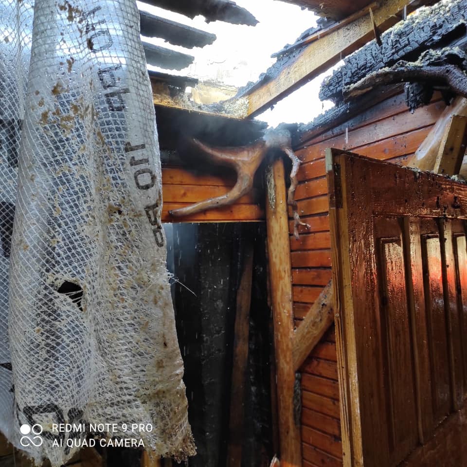 У гірському селі на Прикарпатті загорівся будинок ФОТО
