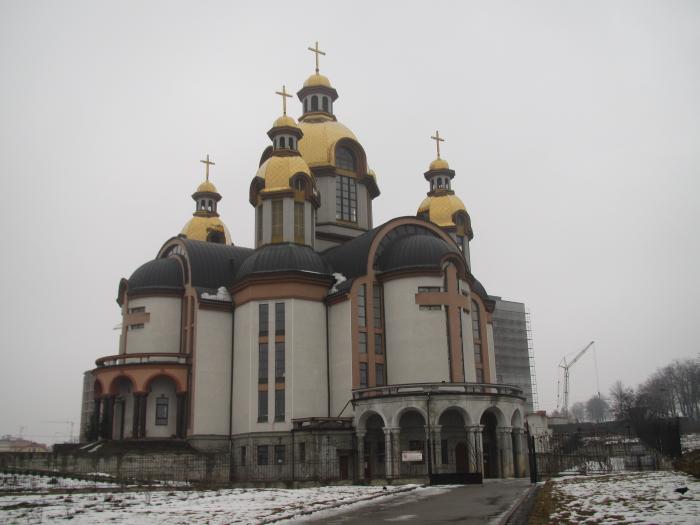 Франківцю не дають спокою церковні дзвони