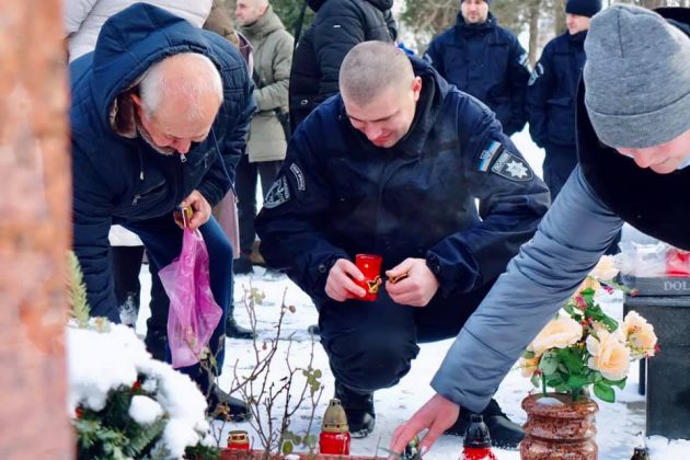 В Івано-Франківську вшанували пам’ять загиблих на Сході правоохоронців ФОТО