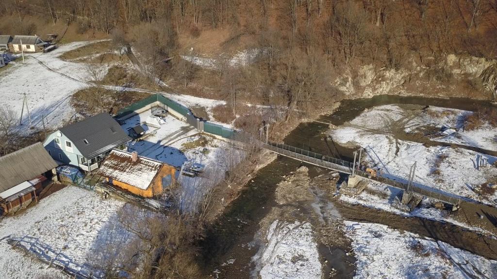 У селі на Косівщині відновили зруйнований повінню міст ФОТО