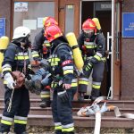 Прикарпатські вогнеборці вчилися гасити пожежу на території суду