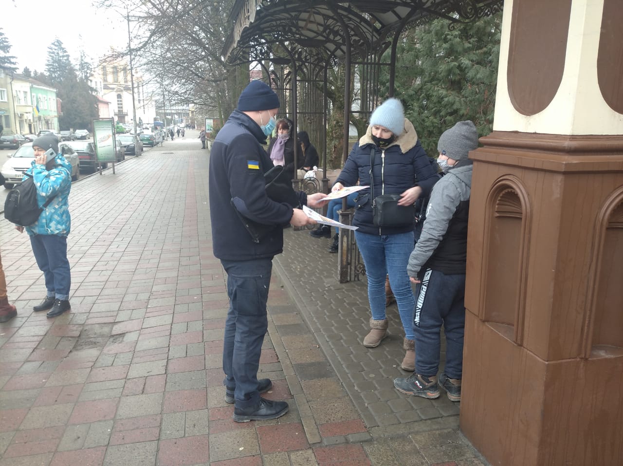 Тлумацькі рятувальники провели профілактичні бесіди з мешканцями міста ФОТО