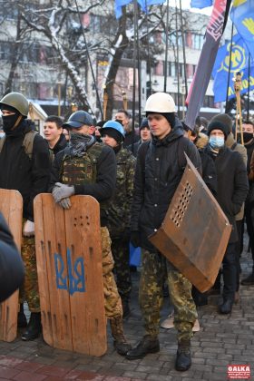 В Івано-Франківську смолоскипною ходою вшанували пам'ять героїв Небесної сотні ФОТОРЕПОРТАЖ