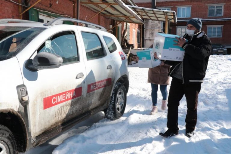 Медичні заклади Прикарпаття поповнюються новим медичним обладнанням , яке допомагає боротися з коронавірусом