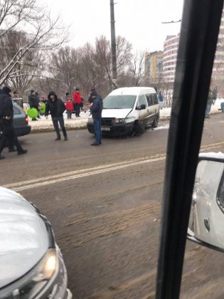 На Галицькій у Франківську – ДТП, утворюється затор ФОТО