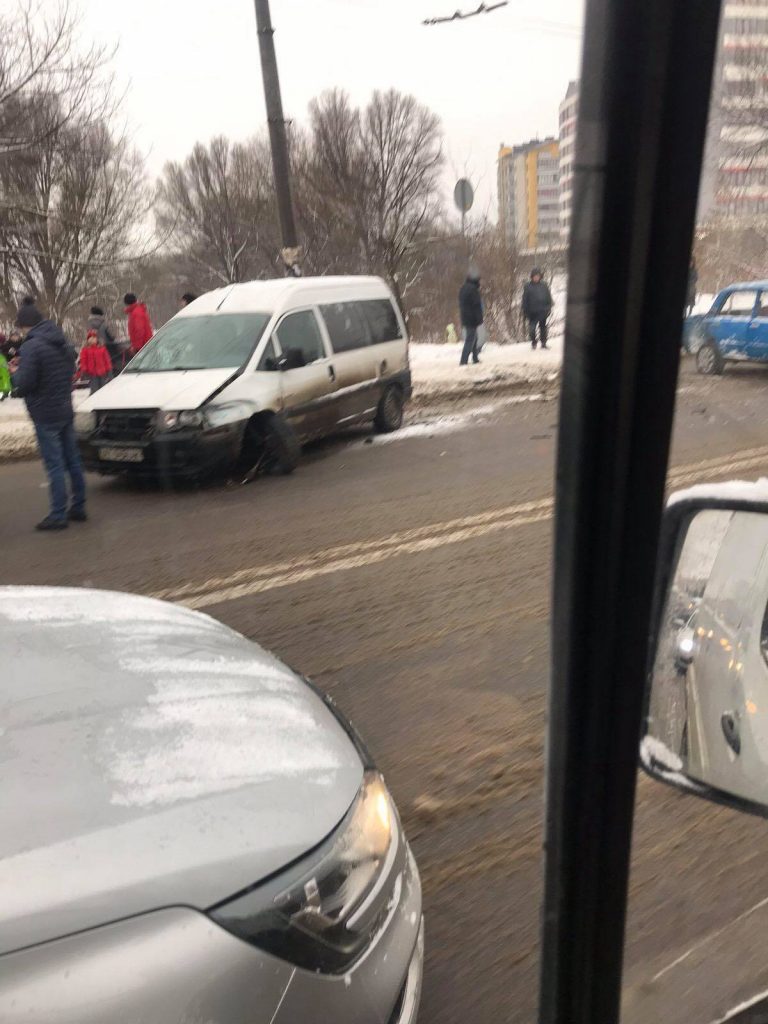 На Галицькій у Франківську – ДТП, утворюється затор ФОТО