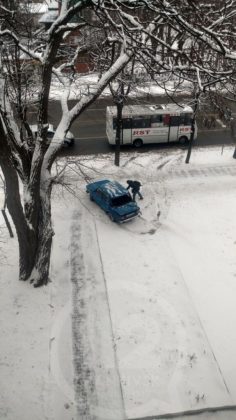 На Пасічній горе-водій протягом години вчинив дві ДТП і втік ФОТО