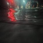Дощ перетворив вулиці курортного прикарпатського села на суцільну кригу ФОТО