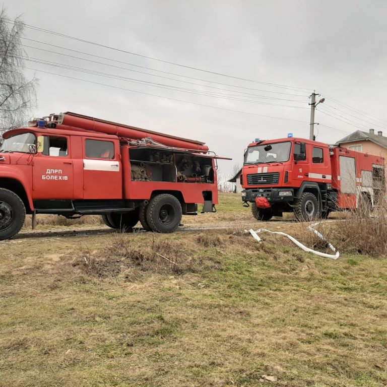 На Прикарпатті загорівся господарський комплекс ФОТО