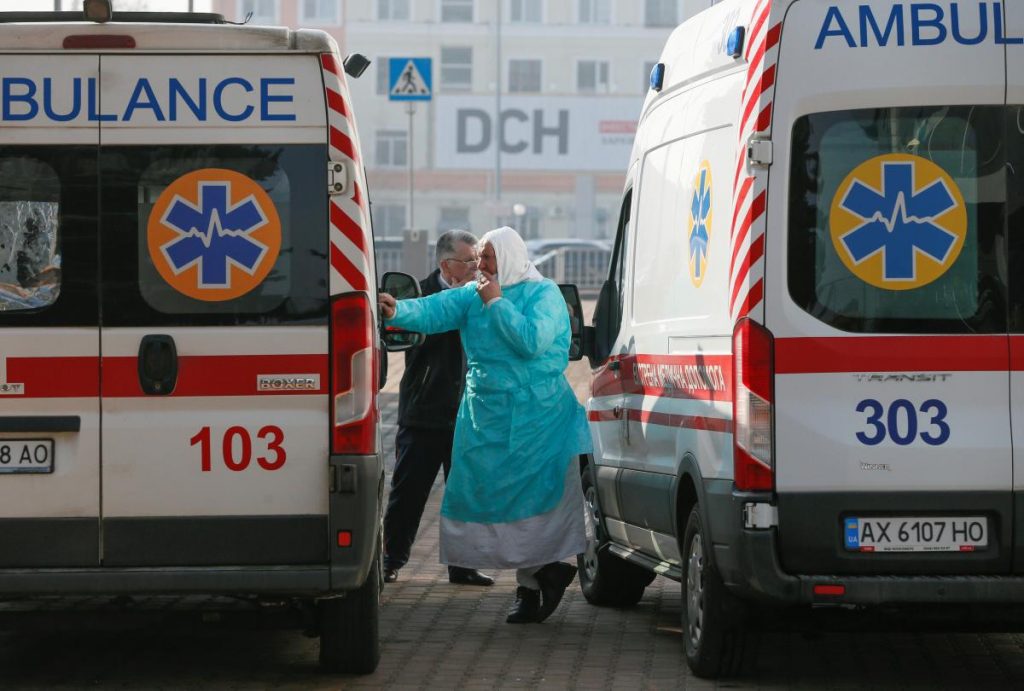 У Коломийській лікарні немає вільних місць, COVID-пацієнтів везтимуть в інші райони