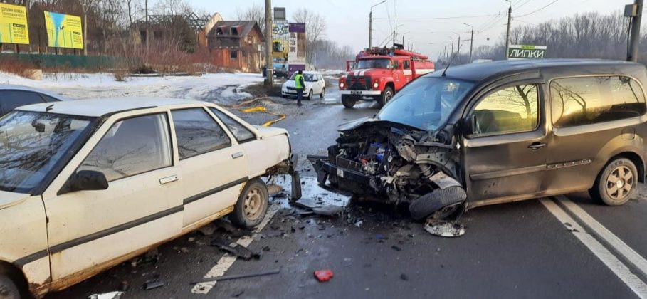 Жахливе горе в родині: в ранковій автотрощі під Івано-Франківськом загинули два рідні брати, а за життя їхньої сестри наразі борються лікарі ФОТО