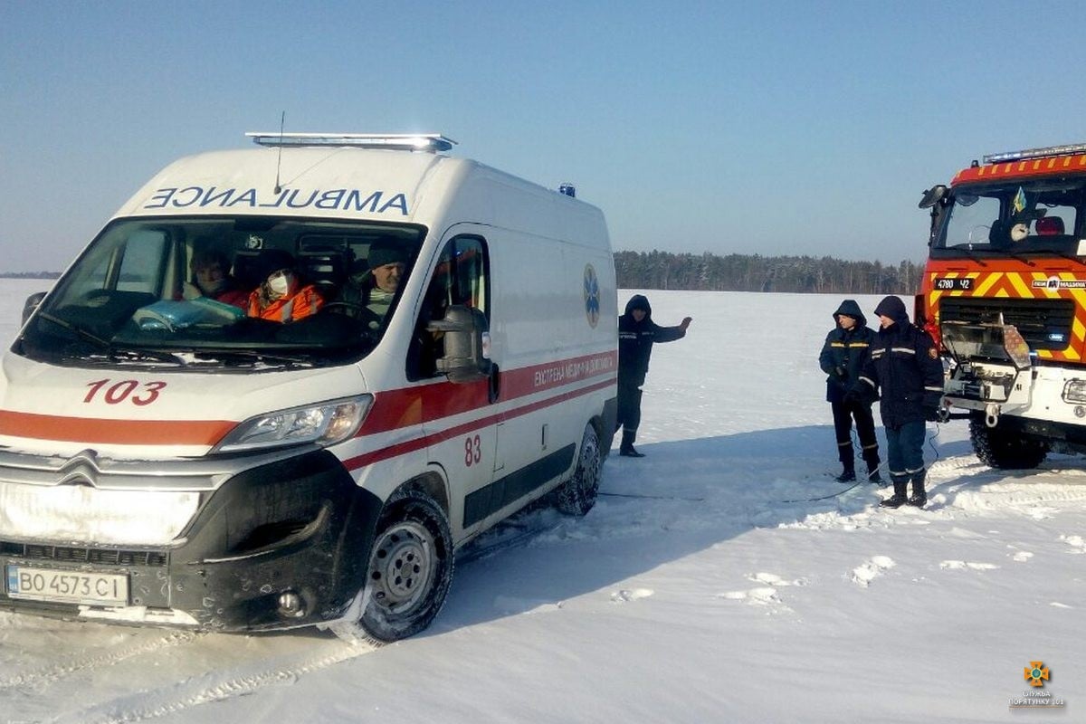 Андрій Бойчук: Через погіршення ситуації із COVID-19 та ускладненням погодних умов необхідно організувати належне довезення хворих до лікарень