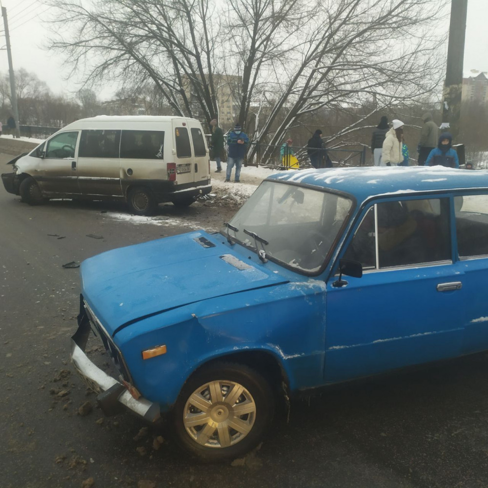 Горе-водій, який на Пасічній вчинив дві ДТП, був п'яним