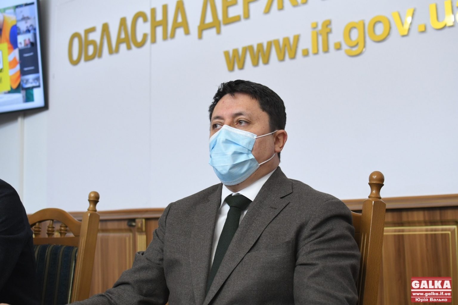 Очолив нижню частину рейтингу: скільки заробив очільник Івано-Франківської ОДА у січні