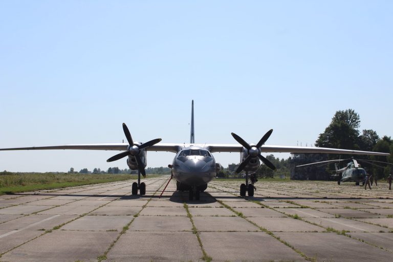 Коломийські авіатори відзначають 15-річчя військової частини. Історія летовища