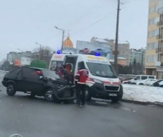 У Франківську жахлива ДТП, є постраждалі - очевидці