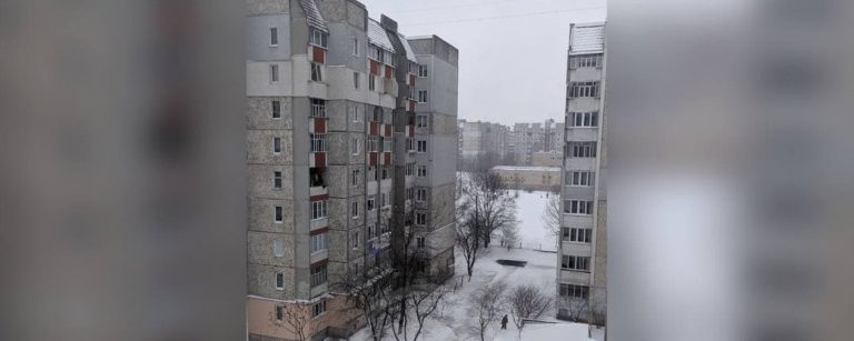 Франківця, у квартирі якого трапився вибух, забрали з опіками в лікарню