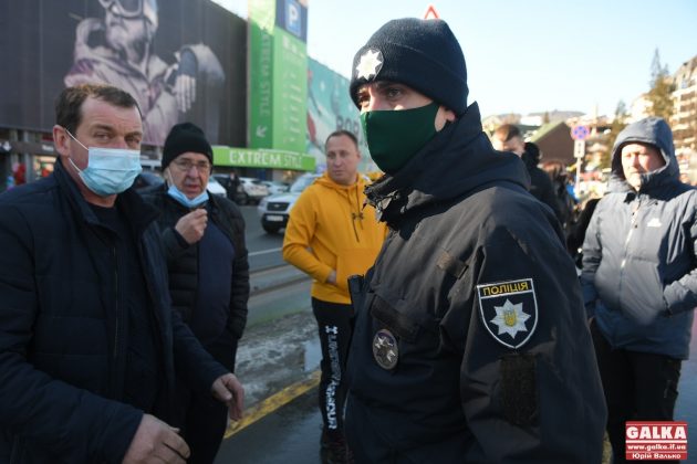 Держпродспоживслужба та поліція перевірили, як у "Буковелі" дотримуються посиленого карантину ФОТО