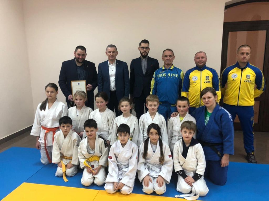 У франківському Католицькому ліцеї св. Василія Великого відкрили секцію з дзюдо