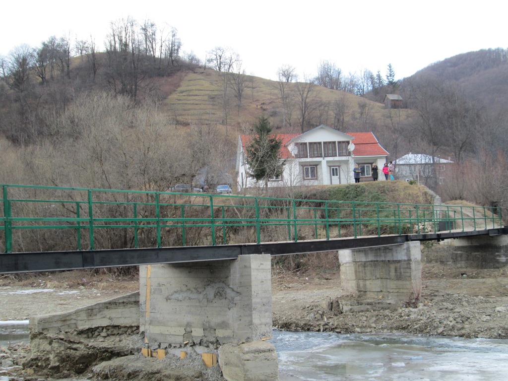 На Косівщині відкрили відновлений після стихії міст ФОТО