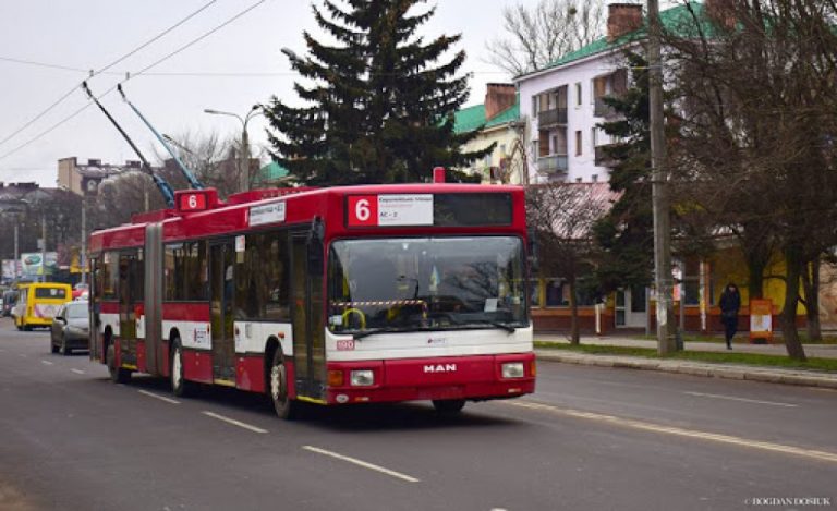 У Франківську тролейбуси тимчасово змінили маршрут