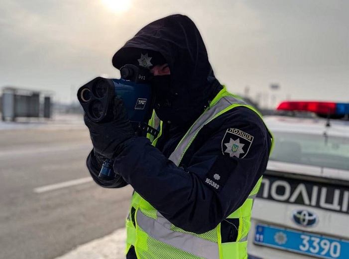 З початку року на Прикарпатті майже тисячу водіїв перевищили швидкість