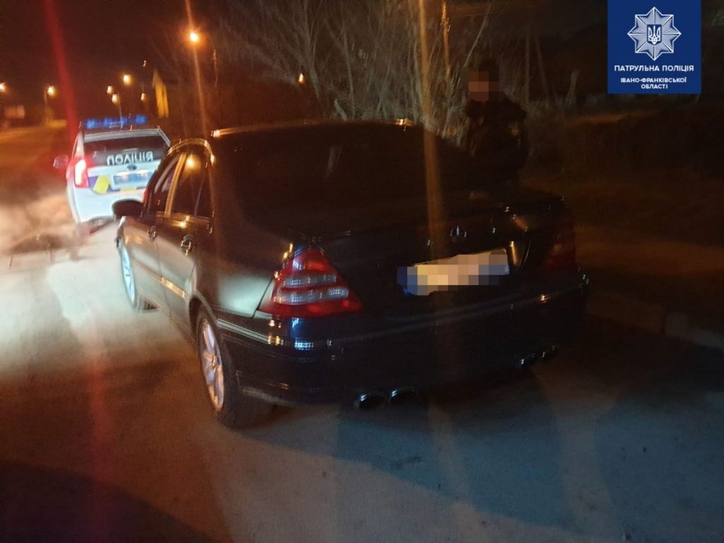 У Франківську зупинили водія "під кайфом", якого суд уже позбавив водійських прав