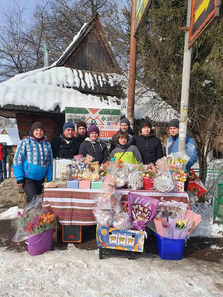 У Ворохті провели благодійний ярмарок для хворого хлопчика