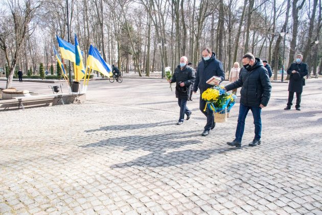 У Франківську відзначили 207 річницю від дня народження Шевченка онлайн-читанням