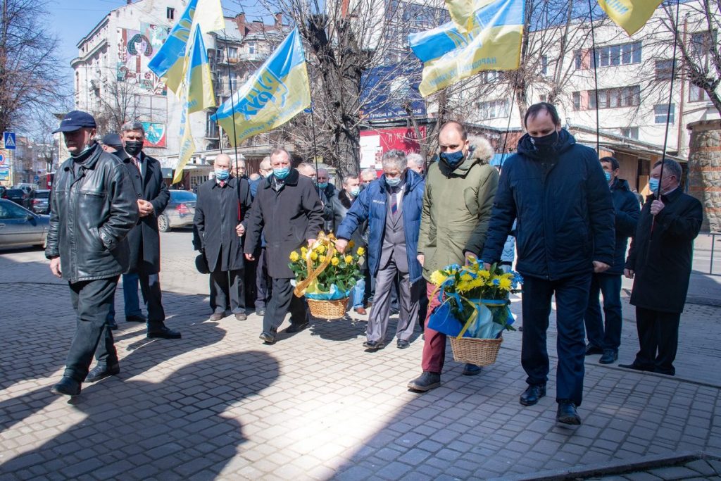 У Франківську вшанували пам’ять В’ячеслава Чорновола ФОТО