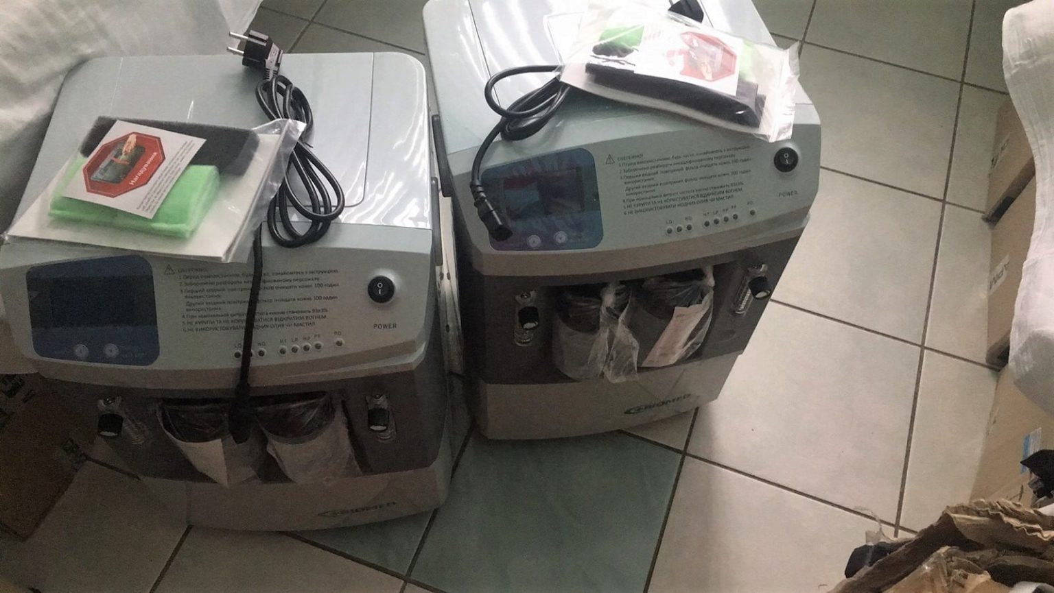 Микола Круць передав франківським медикам кисневі концентратори