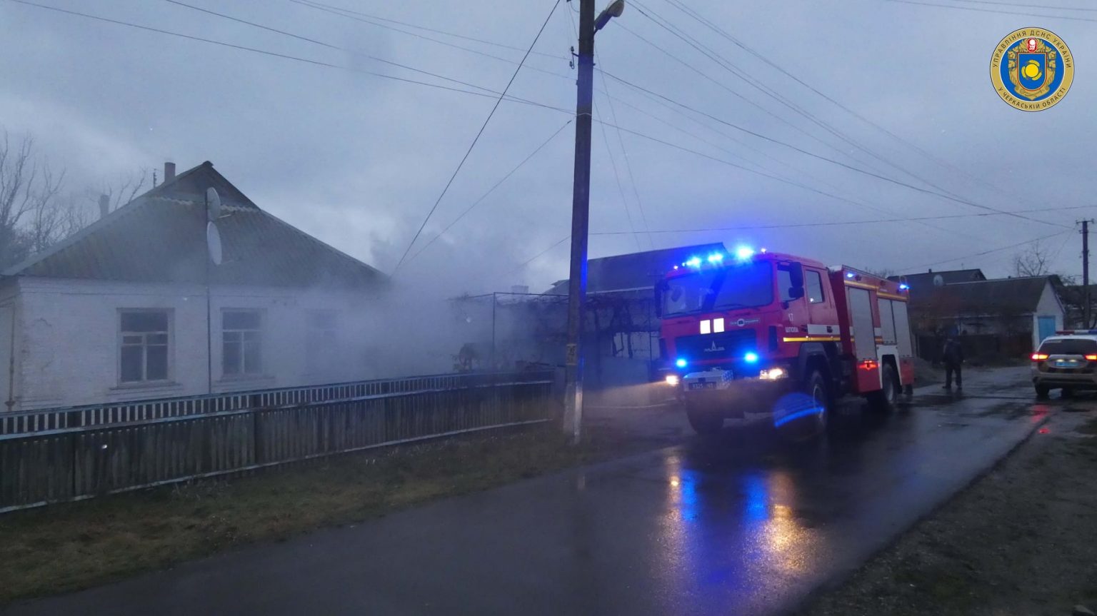 Під час пожежі на Франківщині, опіки у вогні отримала 88-річна жінка