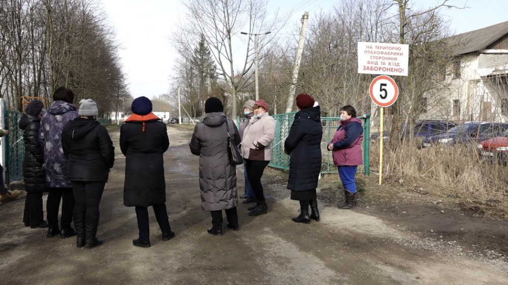 Через птахоферму мешканці прикарпатського села три дні без водопостачання ФОТО та ВІДЕО