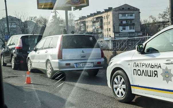 Ранкова ДТП у Франківську паралізувала рух на Пасічній ФОТО