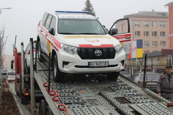 Франківщина придбала дев'ять медичних автомобілів підвищеної прохідності