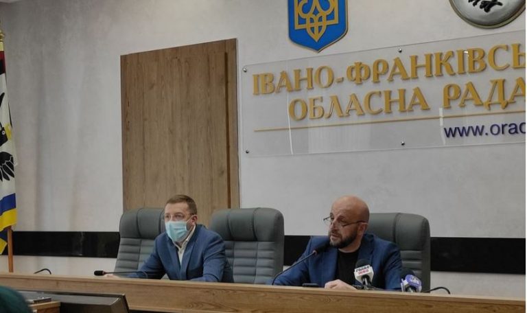 Тарас Виноградник: Політично-партійна корупція в дії, обласна рада зробила все, щоб зірвати комісію з прав людини та законності