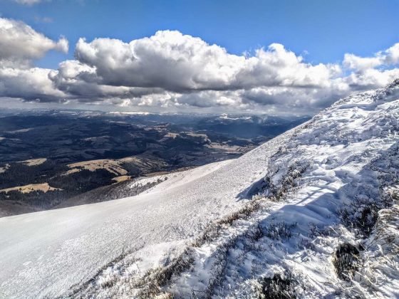 В Карпатах знайшли тіло мертвого туриста ФОТОРЕПОРТАЖ