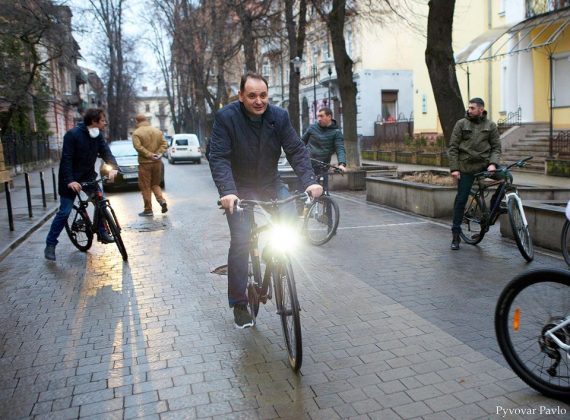 У Франківську відновили велосезон ФОТО