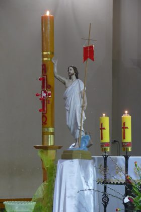 У Франківську у Костелі Христа Царя провели святкову Великодню Месу ФОТОРЕПОРТАЖ