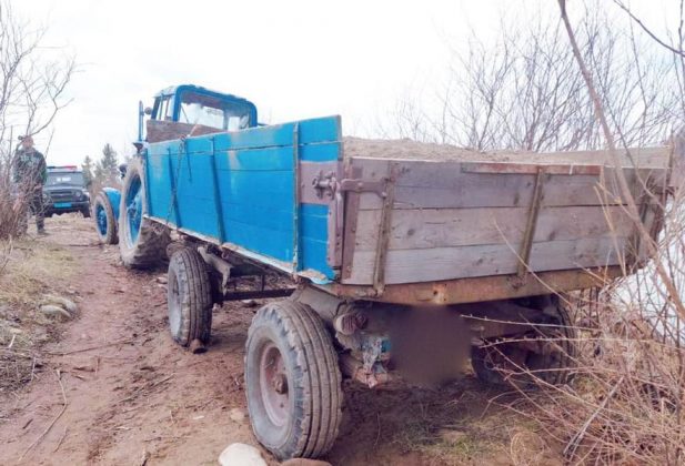 На Франківщині поліцейські викрили незаконне видобування гравію ФОТО