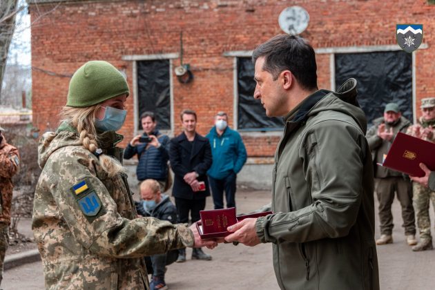 Президент відзначив бійців коломийської “десятки” ФОТО